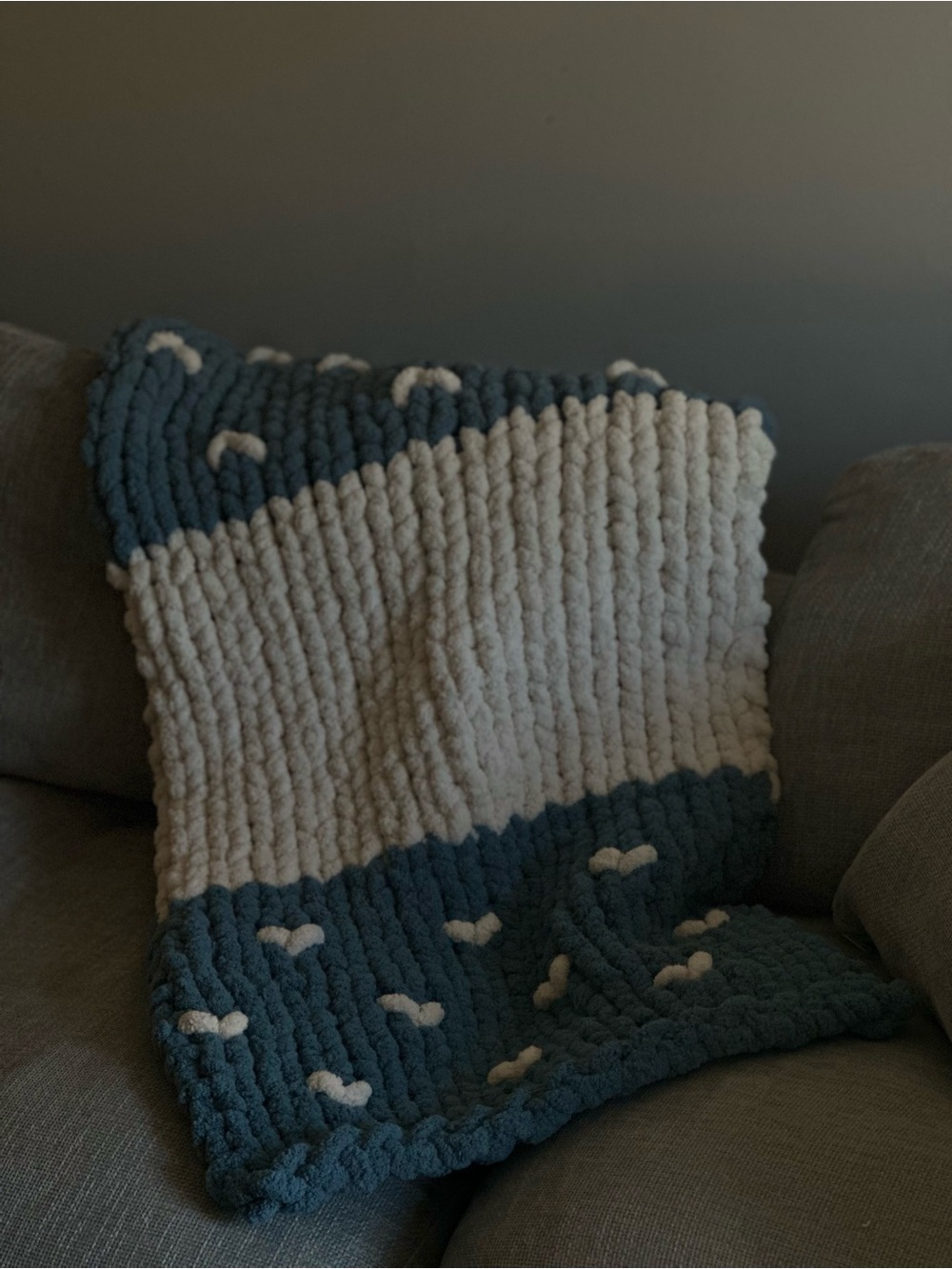 Handmade Chunky Knit baby Blanket - Blue and Cream